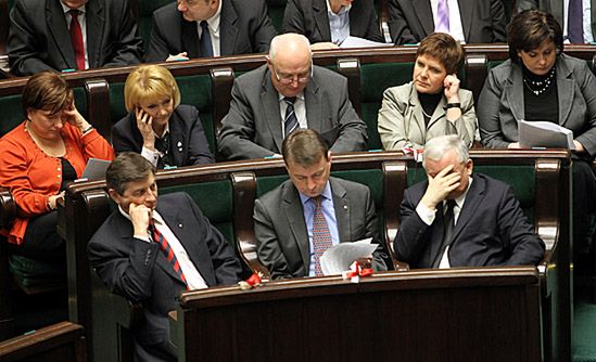 PiS chce ukarania Tuska, a PO - J. Kaczyńskiego