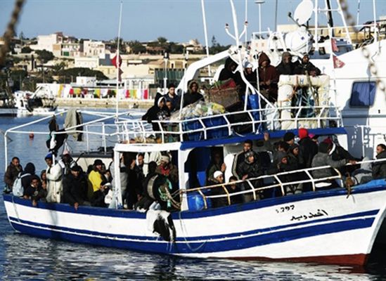 Zatrzymano kolejną łódź z nielegalnymi imigrantami