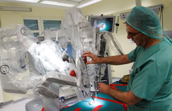 Pierwsza operacja robota-chirurga w Polsce