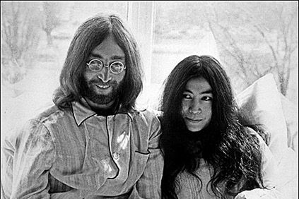 Nieznany list Lennona doszedł po 34 latach