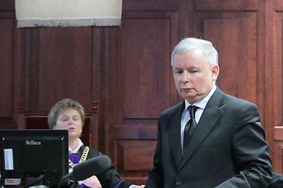 "Kaczyński chce podbić wyborców dobrocią"