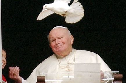 Uznanie cudu Jana Pawła II zależy od zdania dwóch osób