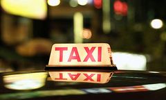 Koniec z tanimi taksówkami - znikną z miejskich ulic