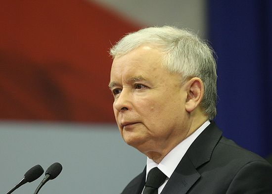 Kaczyński grozi "awanturnikom"; "Prezes musi odejść"