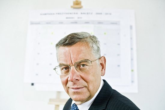 "Gen. Petelicki sam sobie zaszkodził" - Nałęcz oburzony