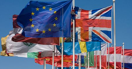 "UE nie przetrwa kryzysu". Co powstanie na jej gruzach?