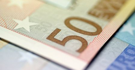 "Trzeba dekady, by uzdrowić finanse UE"
