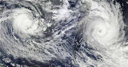 Ului uderzył z prędkością 200 km/h - tysiące ludzi bez prądu