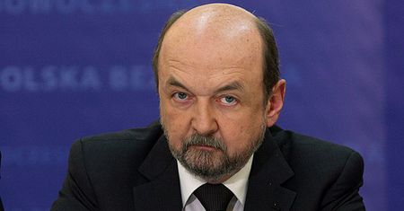 Uczniowie pozwali Legutkę za "rozwydrzonych smarkaczy"