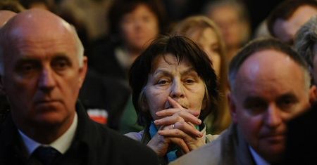Czy żal po katastrofie jest udawany?