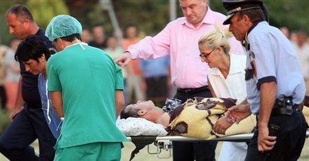 Autokar spadł z 40 metrów. Co najmniej 14 ofiar