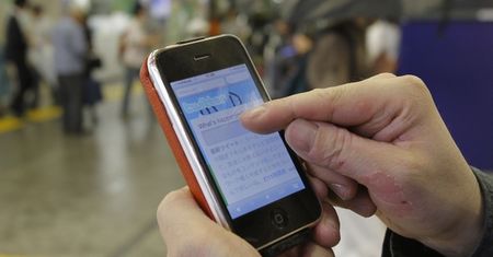 Opłaty za roaming coraz niższe, ale ciągle zbyt wysokie