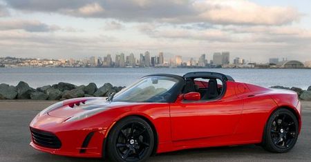 Tesla Roadster - problemy z okablowaniem