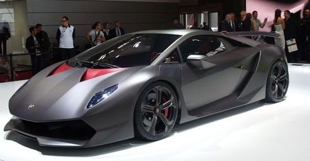 Paryż: Lamborghini Sesto Elemento