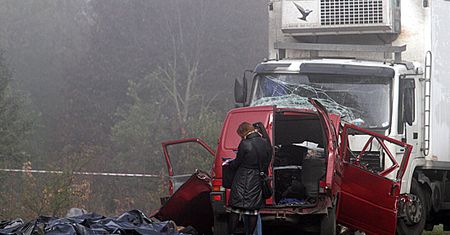Płynie pomoc dla bliskich ofiar wypadku busa
