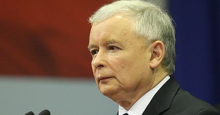 Kaczyński grozi "awanturnikom"; "Prezes musi odejść"