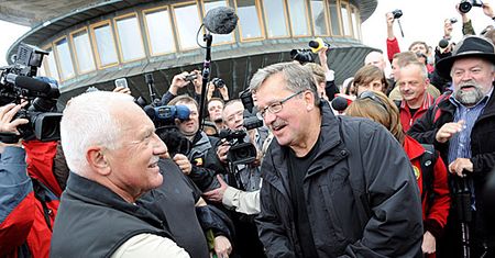 Komorowski: stąd jest pewnie bliżej do Pana Boga