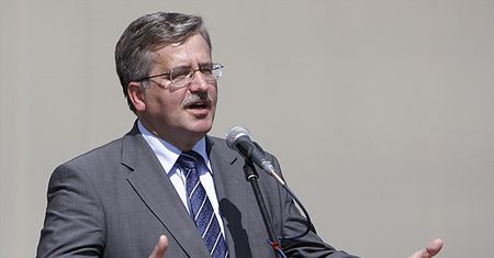 Przełomowe oświadczenie Komorowskiego ws. krzyża