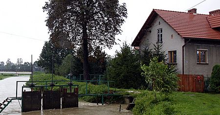 Dramat w Małopolsce - ludzie muszą uciekać przed wodą