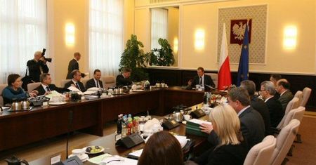 "Lada chwila zawiśnie nad nami widmo ciężkiej kary"