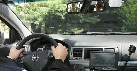 Polska policja będzie jeździła mercedesami