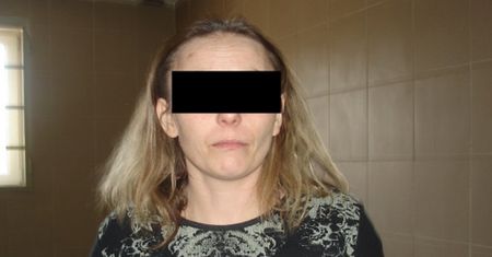 Kompletnie naćpana opiekowała się czwórką dzieci