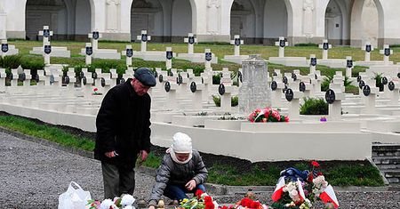 Tysiące zniczy zapłonie na Cmentarzu Orląt Lwowskich