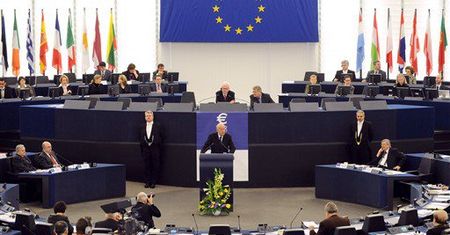 Unia Europejska chce zakazać sprzedaży dopalaczy
