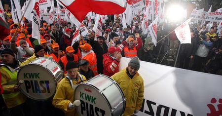 "Pomostówki" przyjęte w Senacie bez poprawek
