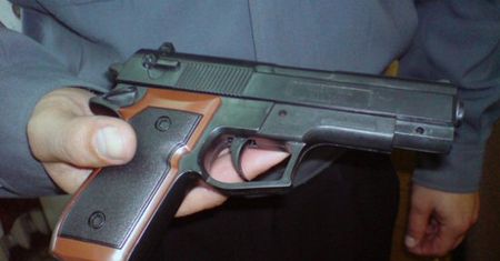 Sterroryzował kuracjuszki atrapą pistoletu