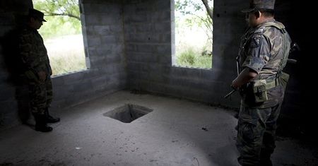 2 mln dolarów za informacje o gangsterach narkotykowych