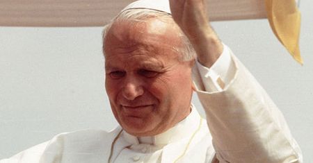 Jan Paweł II ogłoszony świętym? "Już niedługo"