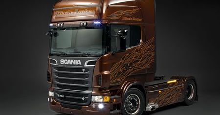 Scania V8 Black Amber by Svempas
