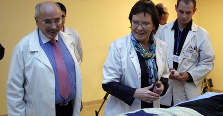 "Cybernetyczny nóż" wytnie nowotwory Polakom?