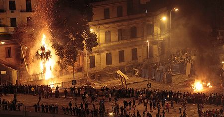 Znowu słychać strzały na placu Tahrir w Kairze