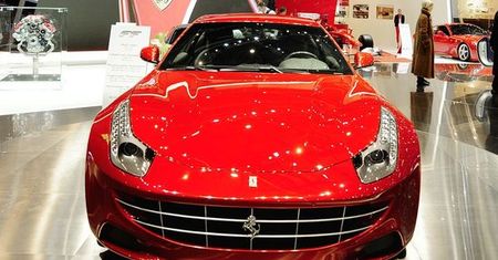 Genewa 2011: Ferrari FF