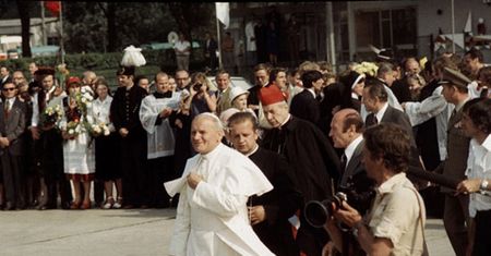 Wyższe ceny na beatyfikację zgodne z prawem