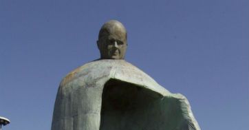 Autor skandalicznego pomnika: nie rozumiem krytyki