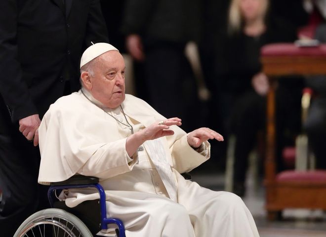 Papież Franciszek po tomografii komputerowej. W jakim jest stanie?