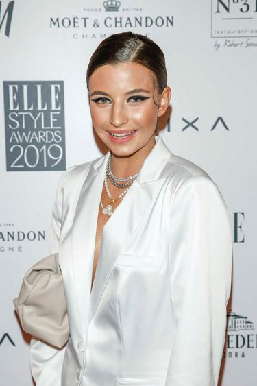 Julia Wieniawa na ELLE Style Awards 2019 cała w bieli