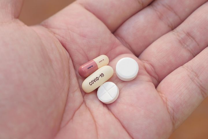 Aspiryna a leczenie COVID-19. Stary lek daje nową nadzieję dla chorych