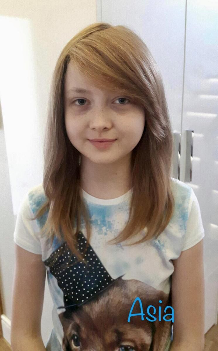 Asia otrzymała swoją perukę rok temu