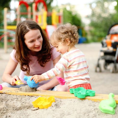 Zadbaj o bezpieczeństwo swojego dziecka na placu zabaw