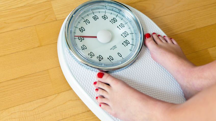 Kolacja 12 godzin po śniadaniu. Najłatwiejszy sposób odchudzania