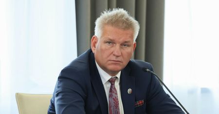 Znikną z polskiego rynku? Wojciech Konieczny z MZ jest za "całkowitym zakazem sprzedaży"
