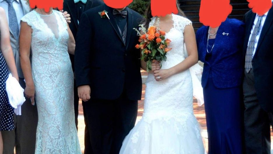 Teściowa założyła suknię podobną do tej, którą miała panna młoda 