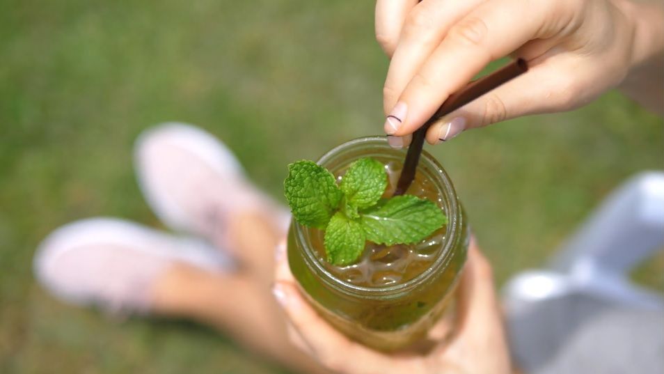 Lemoniada z miętą i grejpfrutem