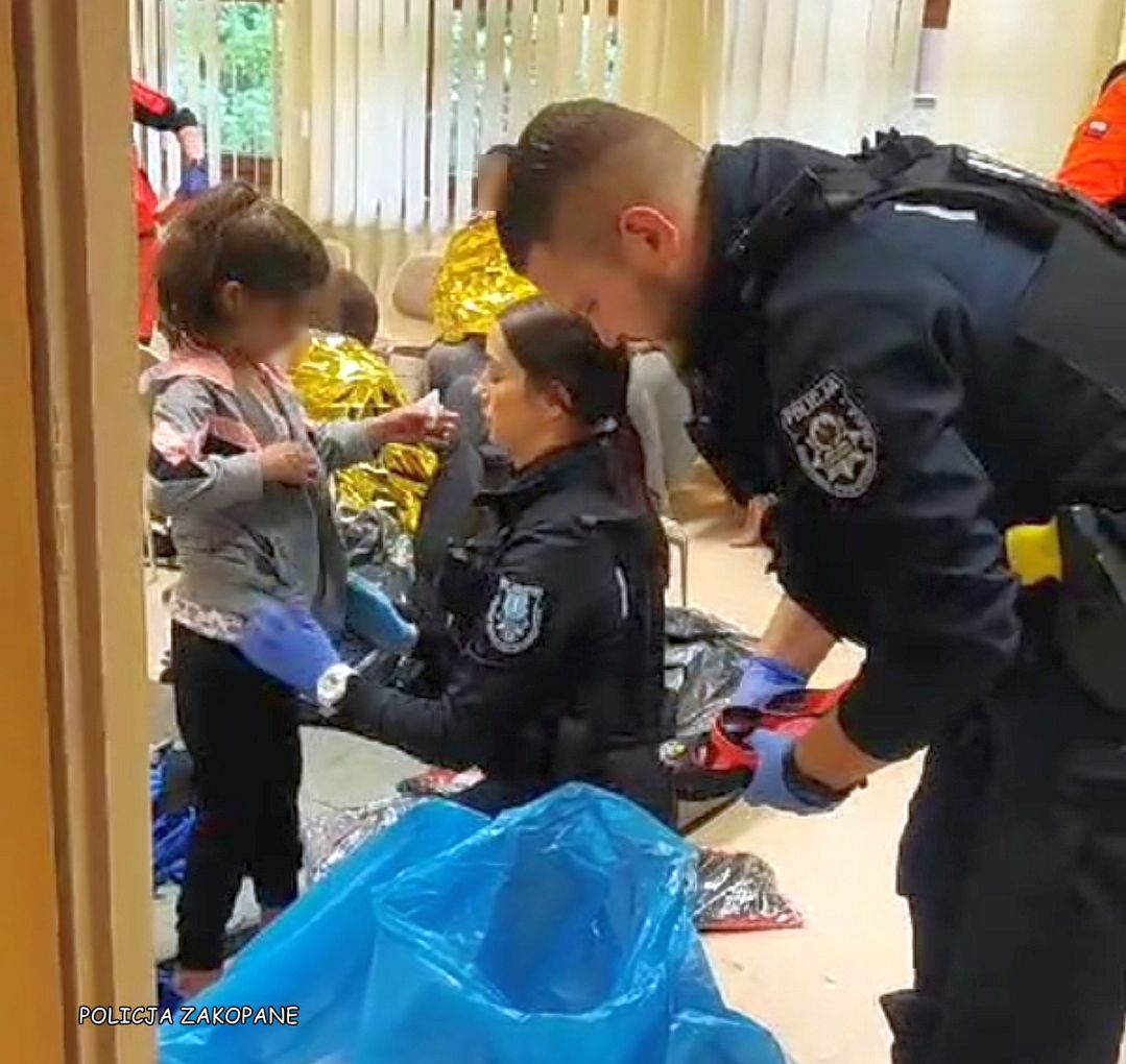 Grupa Kurdów z dziećmi znaleziona w Tatrach 