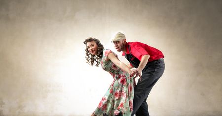 Swing - historia tańca, podstawowe kroki, rodzaje swingu