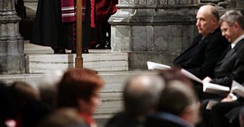 Biskup wykorzystywał ministranta - odszedł i zniknął